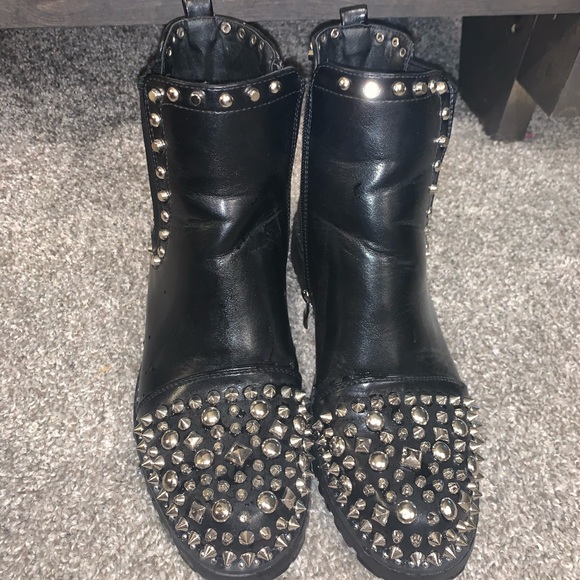Studded boots - Picture 2 of 2